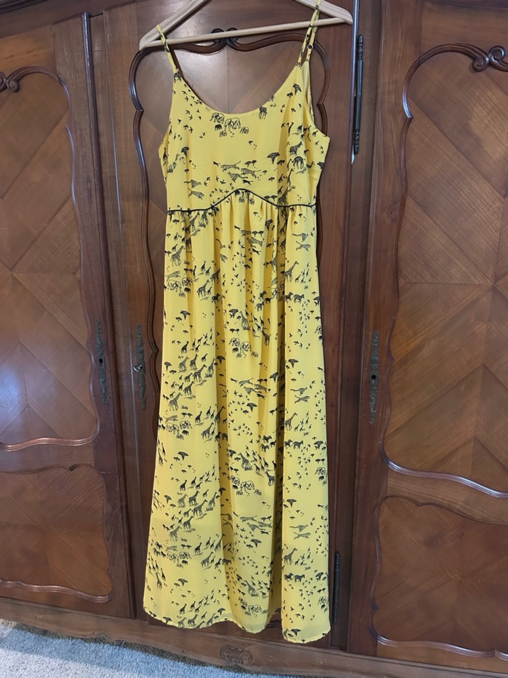 Yum I Kim Yellow Printed Spaghetti-Strap Safari Print Maxi Dress size 6 #1060